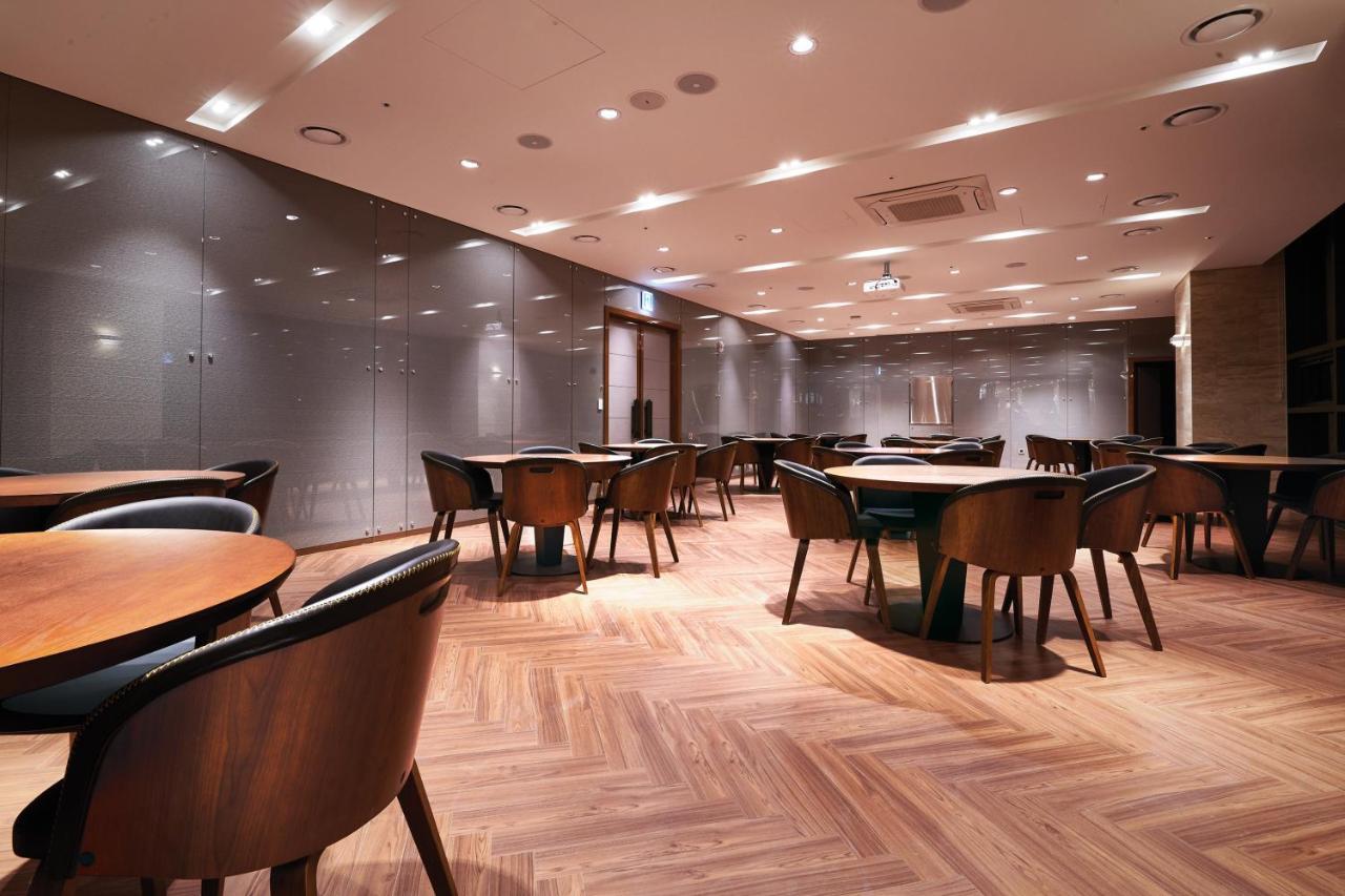 Jeongseon Intoraon Hotel Екстериор снимка