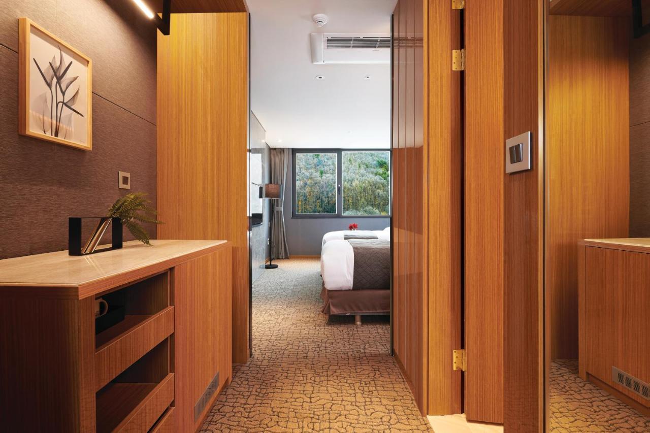 Jeongseon Intoraon Hotel Екстериор снимка