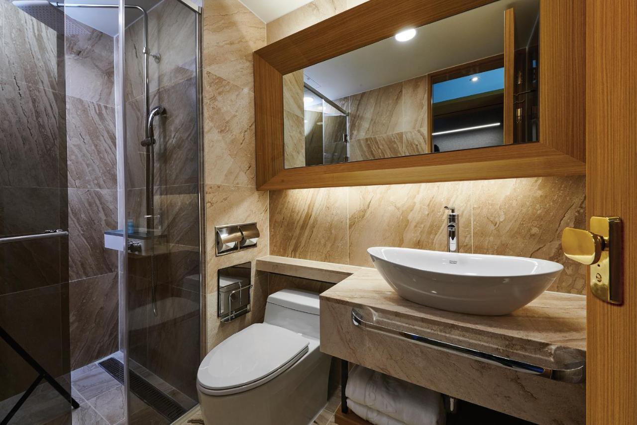 Jeongseon Intoraon Hotel Екстериор снимка