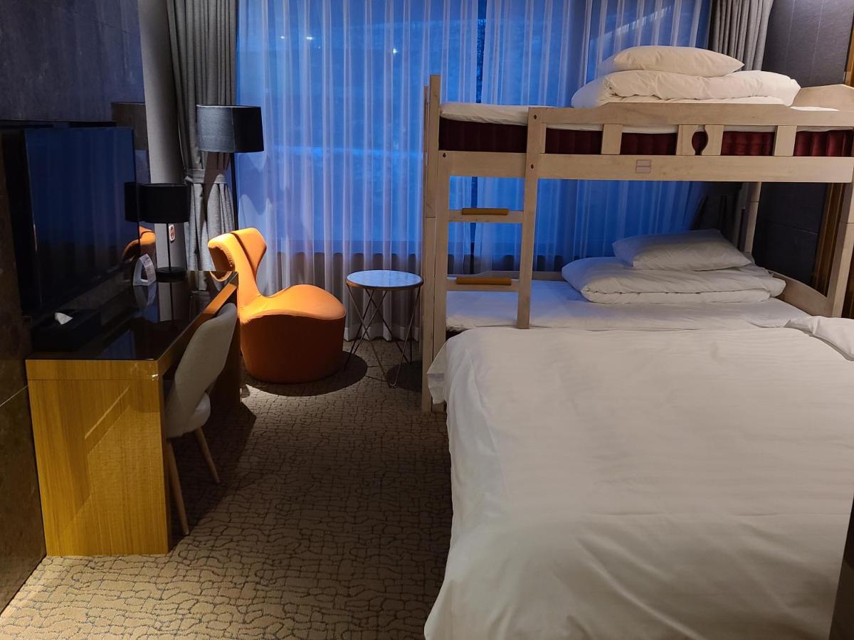 Jeongseon Intoraon Hotel Екстериор снимка