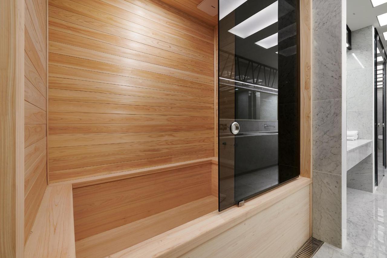 Jeongseon Intoraon Hotel Екстериор снимка