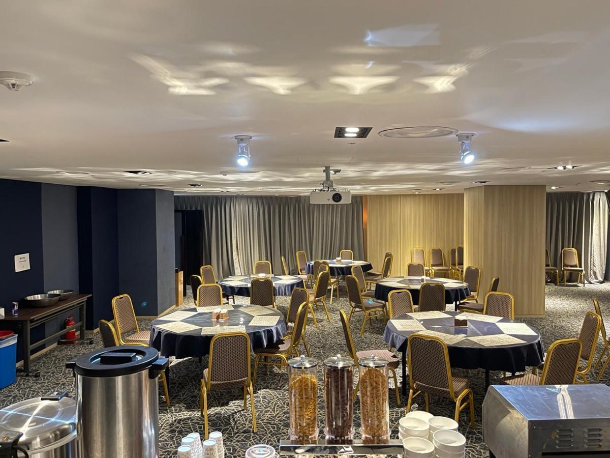 Jeongseon Intoraon Hotel Екстериор снимка